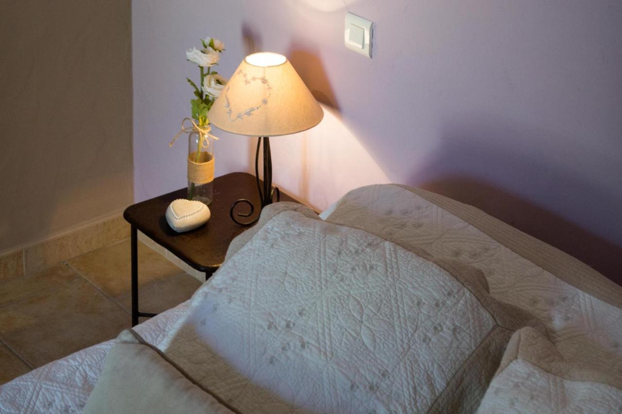 Le Bouquet De L Aromate Bed & Breakfast Joucas Ngoại thất bức ảnh
